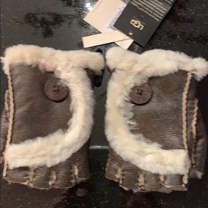 Fingerless Gloves.  NEVER WORN